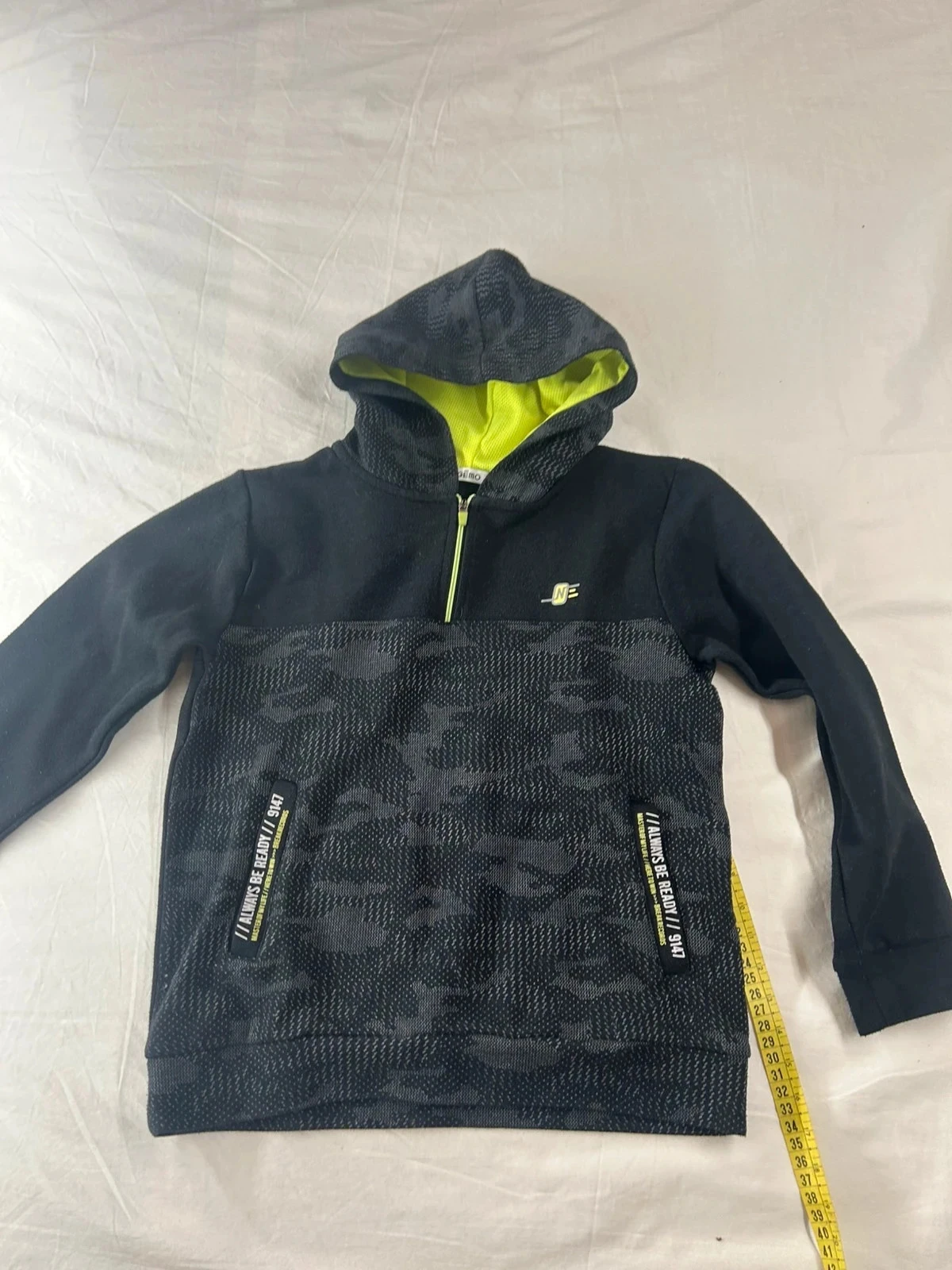 Pull à capuche avec zip noir gémo